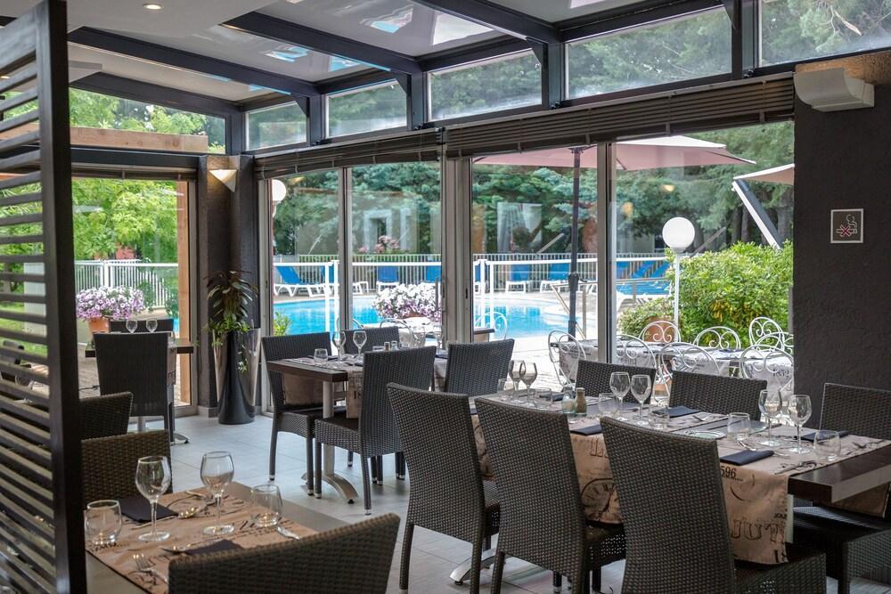 Ibis Brignoles Provence Verte Экстерьер фото