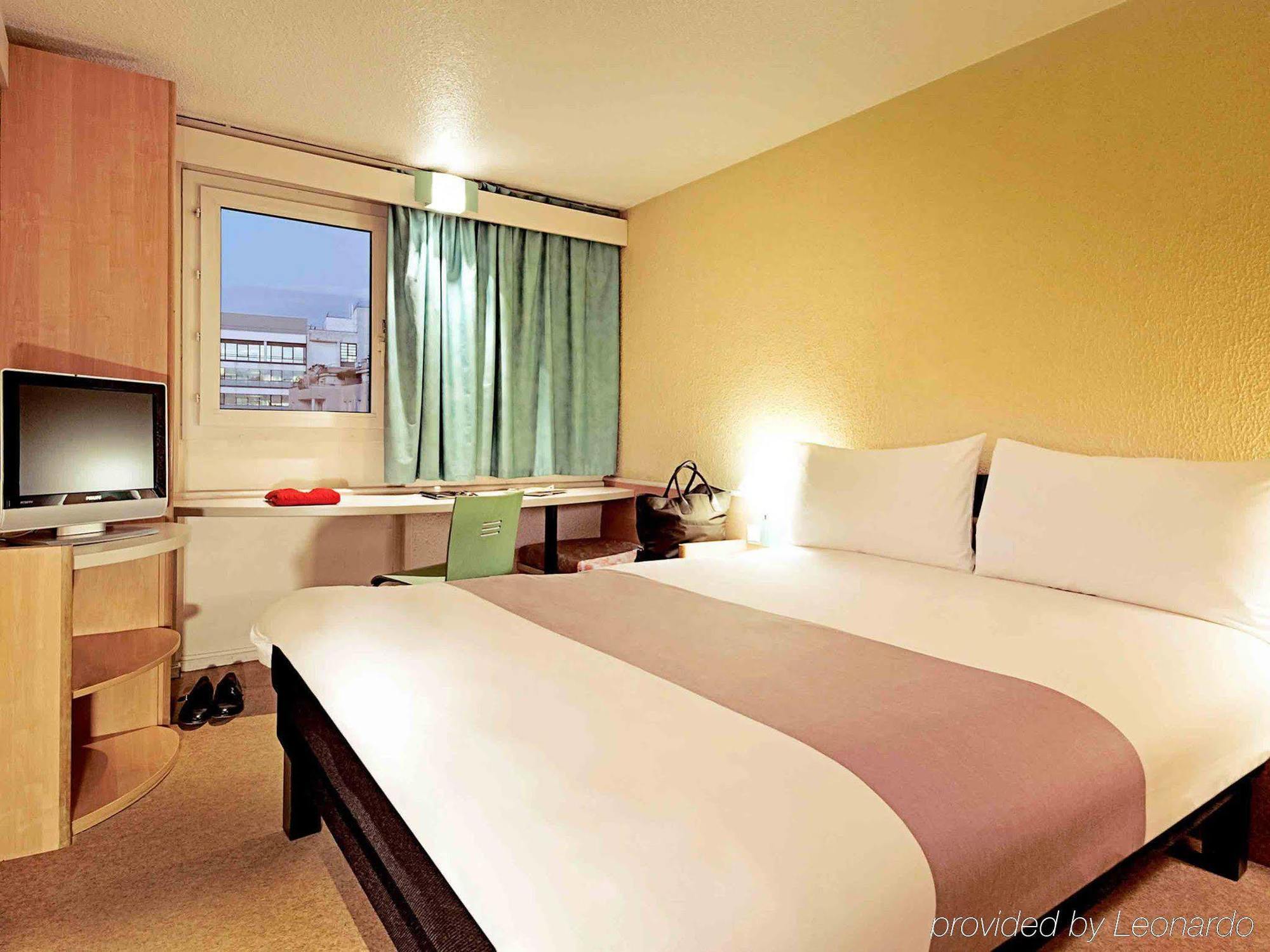 Ibis Brignoles Provence Verte Экстерьер фото