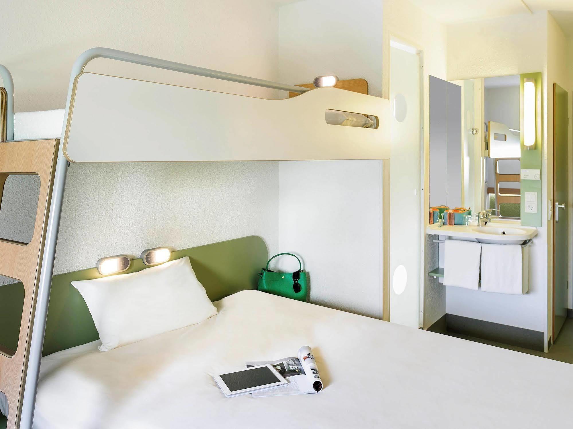 Ibis Brignoles Provence Verte Экстерьер фото