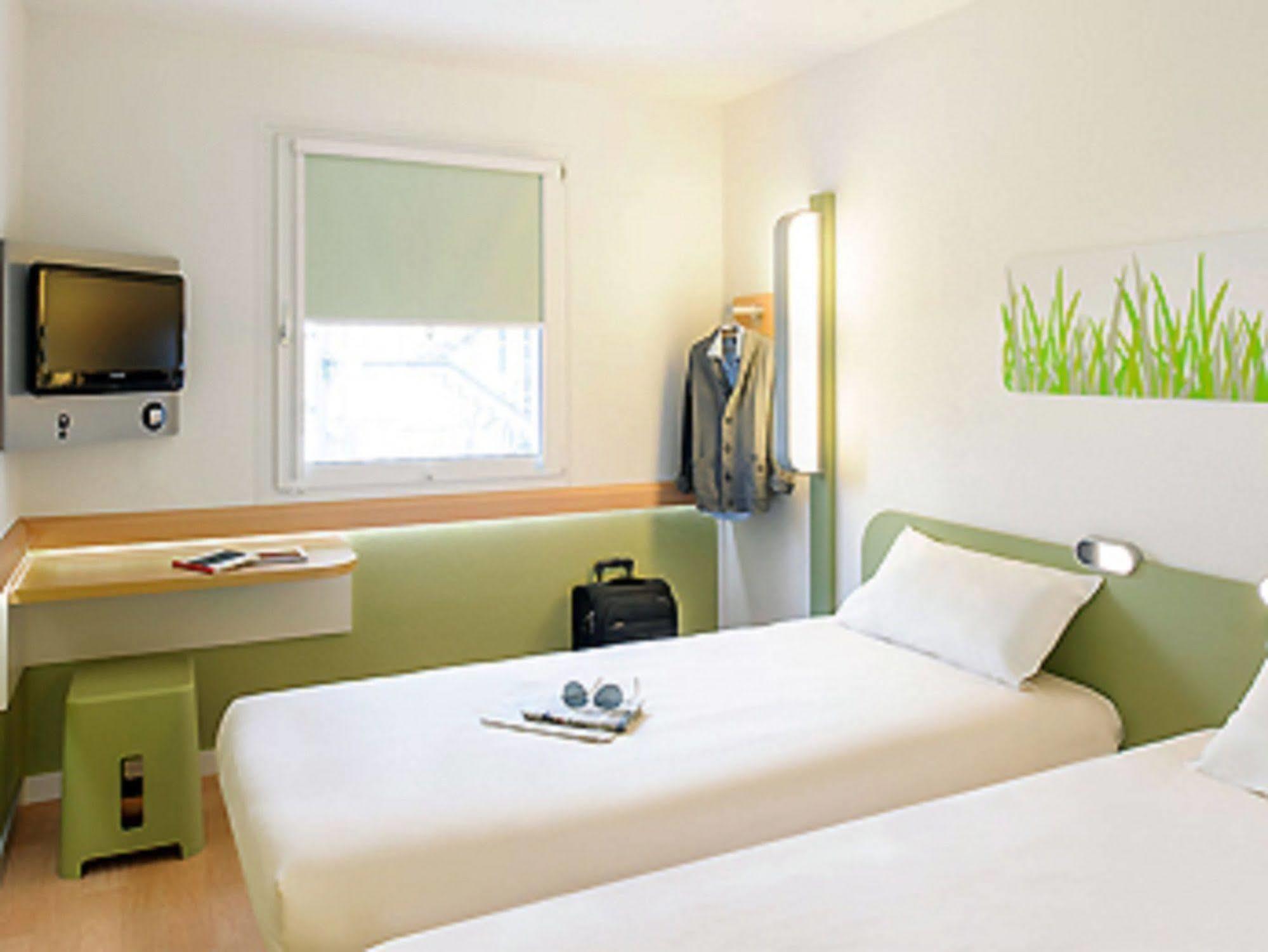 Ibis Brignoles Provence Verte Экстерьер фото